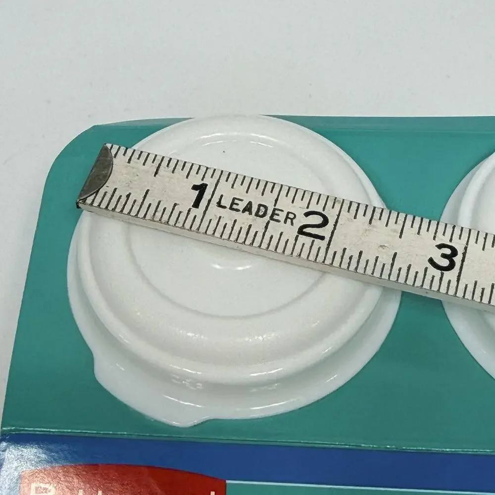 2 Vintage Rubbermaid Small Servin Saver Storage Containers 1/2 Cup #0 Almond NEW